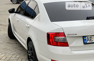 Седан Skoda Octavia 2013 в Киеве