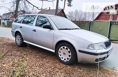 Универсал Skoda Octavia 2002 в Буче