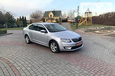 Седан Skoda Octavia 2014 в Луцке