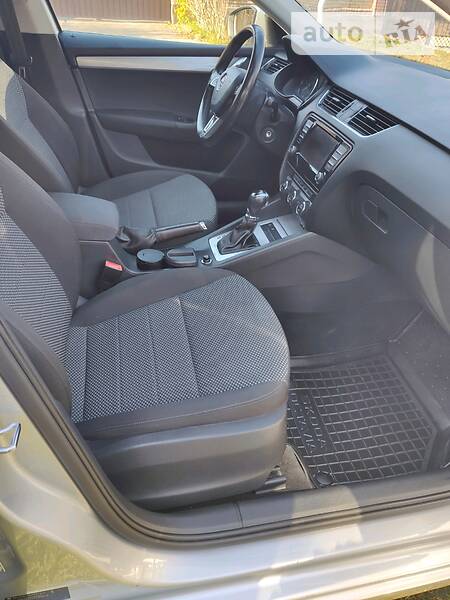 Універсал Skoda Octavia 2015 в Івано-Франківську