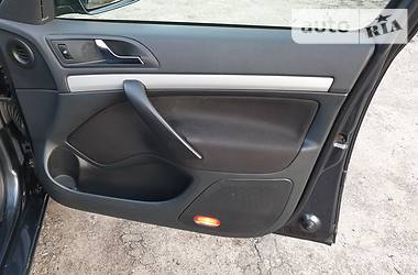 Седан Skoda Octavia 2011 в 