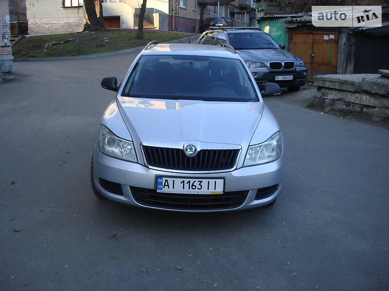 Универсал Skoda Octavia 2012 в 