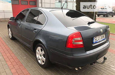 Седан Skoda Octavia 2005 в Хусте