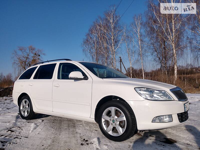 Універсал Skoda Octavia 2012 в 