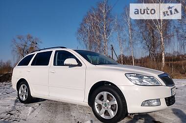 Універсал Skoda Octavia 2012 в 