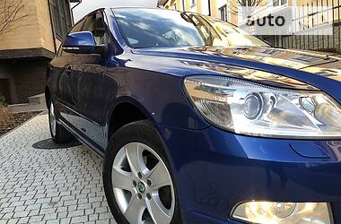 Седан Skoda Octavia 2011 в 
