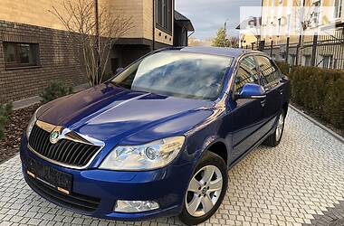 Седан Skoda Octavia 2011 в 