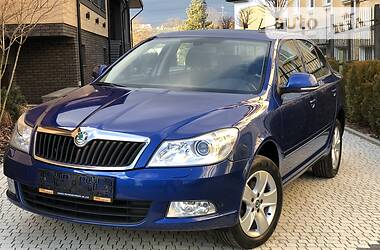Седан Skoda Octavia 2011 в 