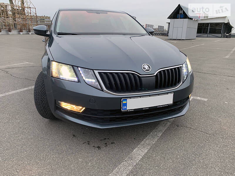 Седан Skoda Octavia 2017 в 