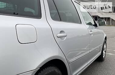 Універсал Skoda Octavia 2010 в 
