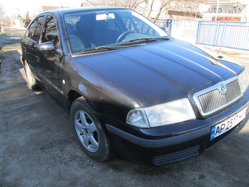 Хэтчбек Skoda Octavia 2002 в Запорожье