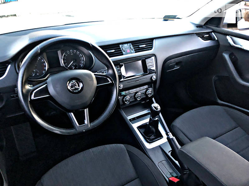 Універсал Skoda Octavia 2015 в Береговому
