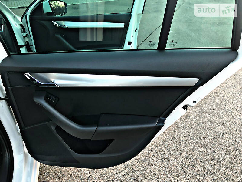 Універсал Skoda Octavia 2015 в Береговому