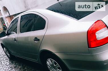 Седан Skoda Octavia 2013 в 