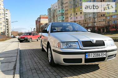 Лифтбек Skoda Octavia 2003 в Полтаве