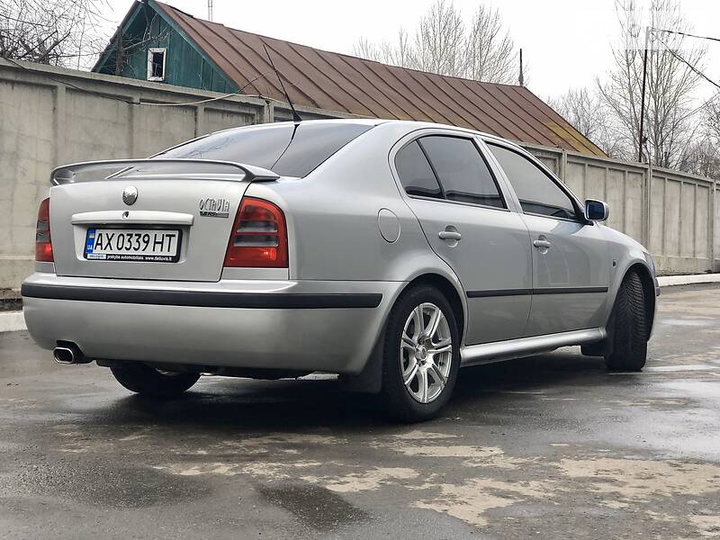 Ліфтбек Skoda Octavia 2001 в Харкові