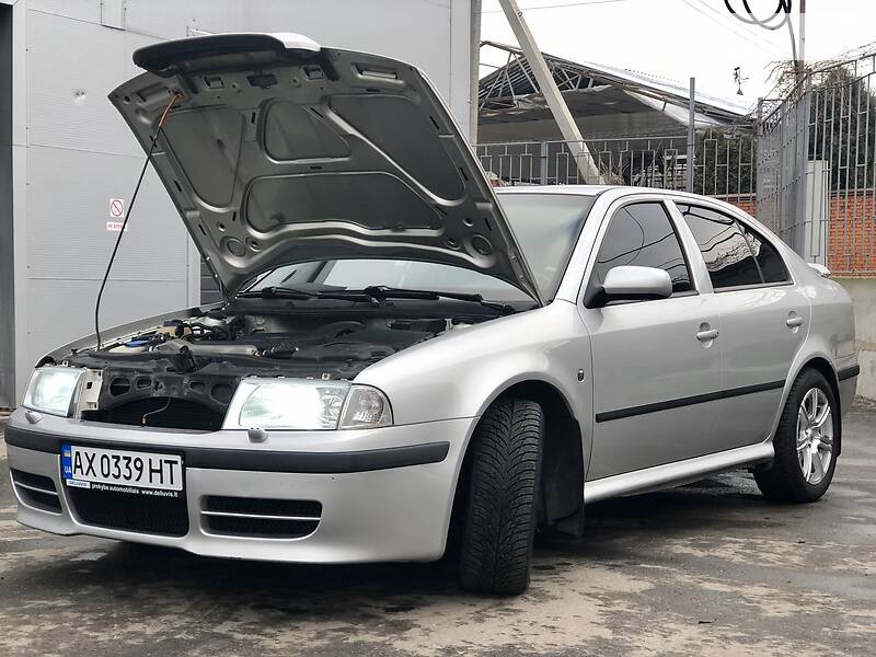Ліфтбек Skoda Octavia 2001 в Харкові