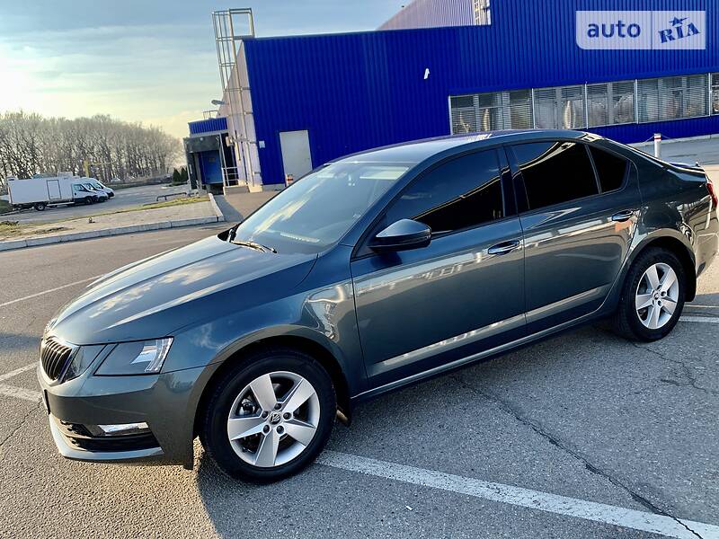 Хетчбек Skoda Octavia 2017 в Дніпрі