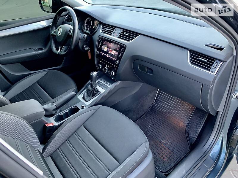 Хетчбек Skoda Octavia 2017 в Дніпрі