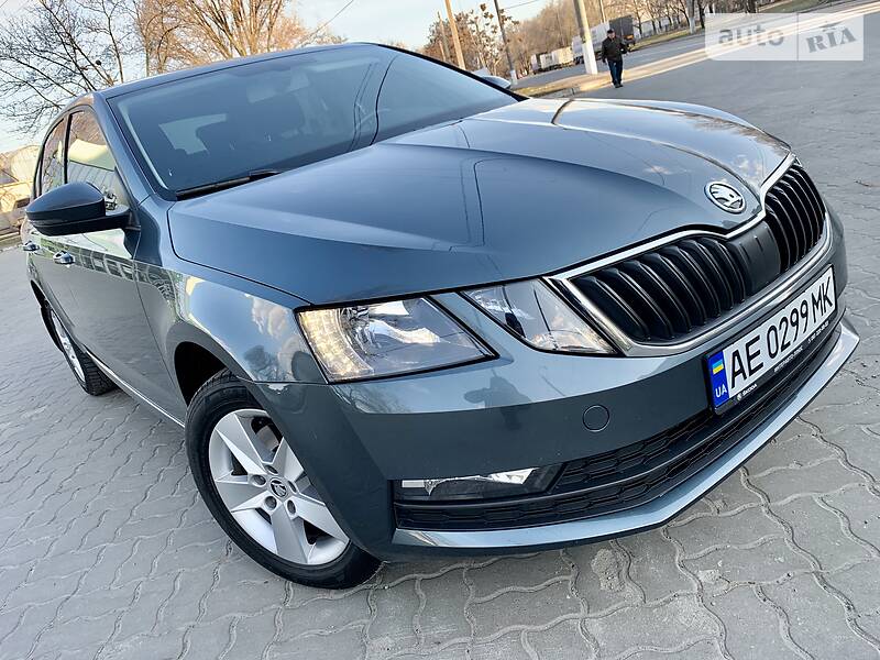 Хетчбек Skoda Octavia 2017 в Дніпрі