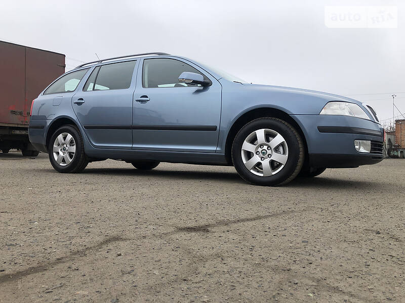 Универсал Skoda Octavia 2008 в Полтаве