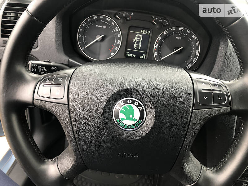 Универсал Skoda Octavia 2008 в Полтаве