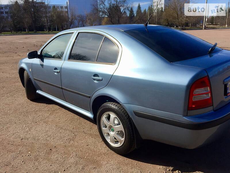Седан Skoda Octavia 2007 в Нежине