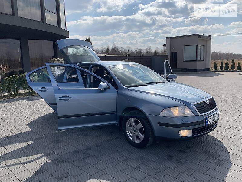 Седан Skoda Octavia 2007 в Стрию