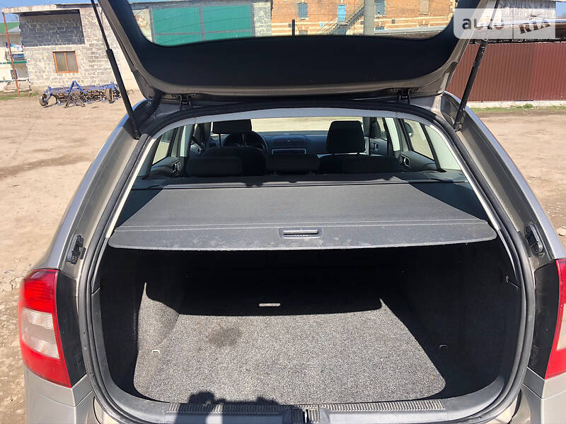 Універсал Skoda Octavia 2012 в Підгайцях