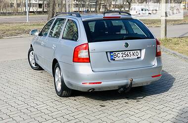 Універсал Skoda Octavia 2010 в 