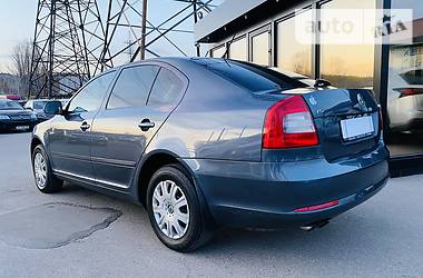 Ліфтбек Skoda Octavia 2012 в 