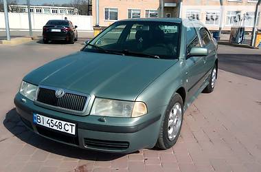 Хетчбек Skoda Octavia 2001 в 