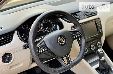 Седан Skoda Octavia 2016 в Тернополе