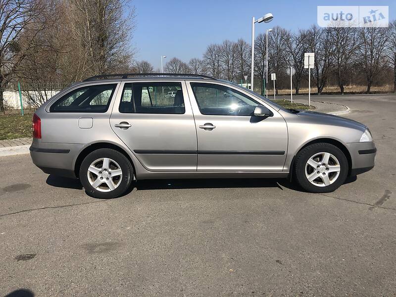 Універсал Skoda Octavia 2008 в Володимирі