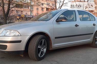 Седан Skoda Octavia 2004 в 