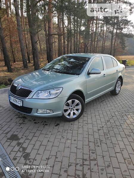Седан Skoda Octavia 2010 в 