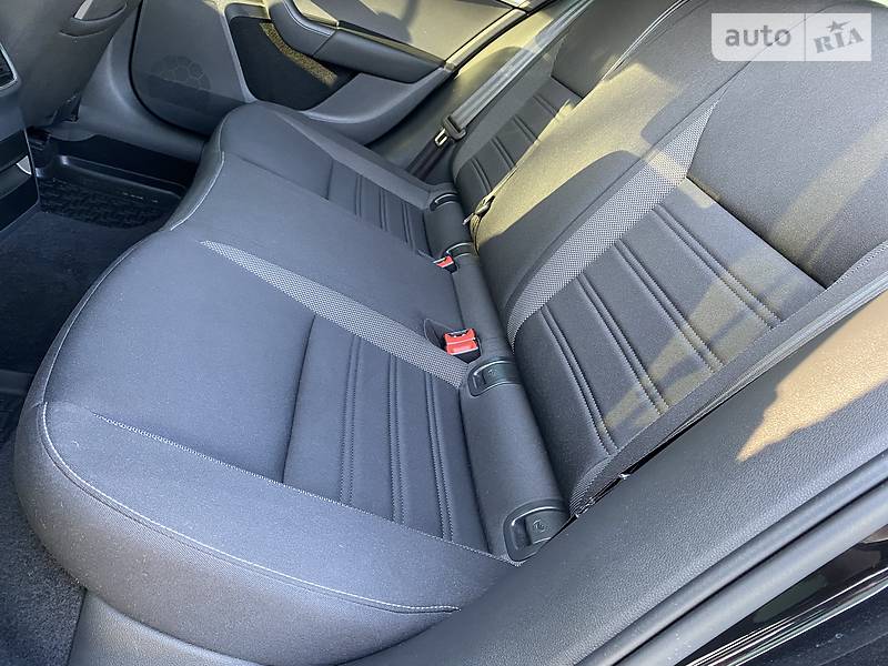 Седан Skoda Octavia 2018 в Дніпрі