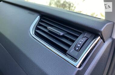 Седан Skoda Octavia 2018 в 