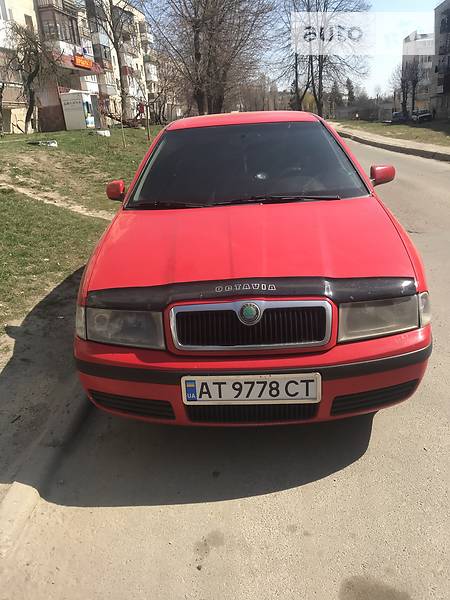 Седан Skoda Octavia 2002 в Тернополі