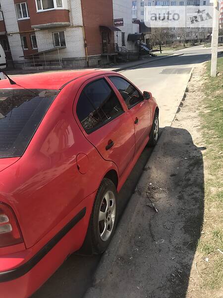 Седан Skoda Octavia 2002 в Тернополі