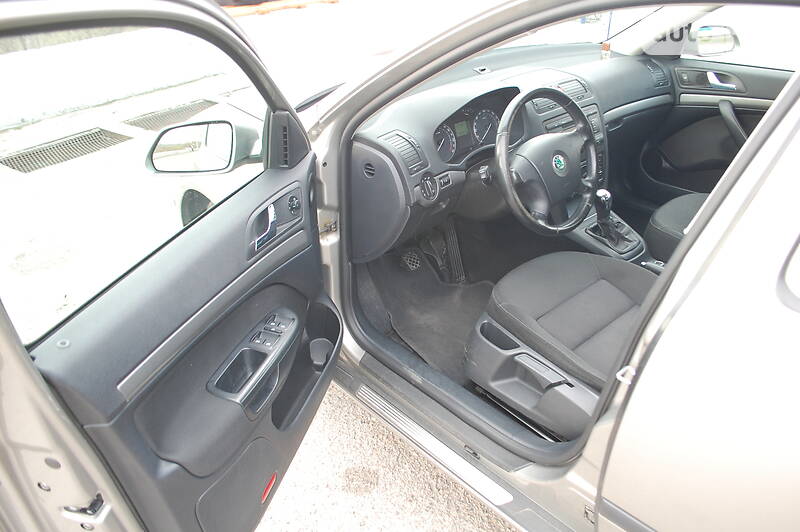 Ліфтбек Skoda Octavia 2007 в Запоріжжі