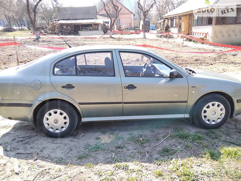 Хетчбек Skoda Octavia 2002 в Луцьку