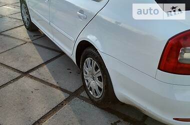 Хетчбек Skoda Octavia 2012 в 