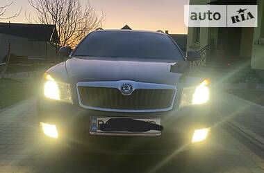Універсал Skoda Octavia 2011 в 