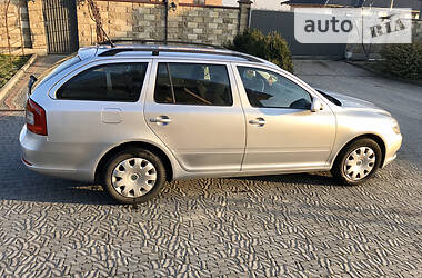 Універсал Skoda Octavia 2010 в 