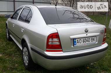 Седан Skoda Octavia 2006 в 