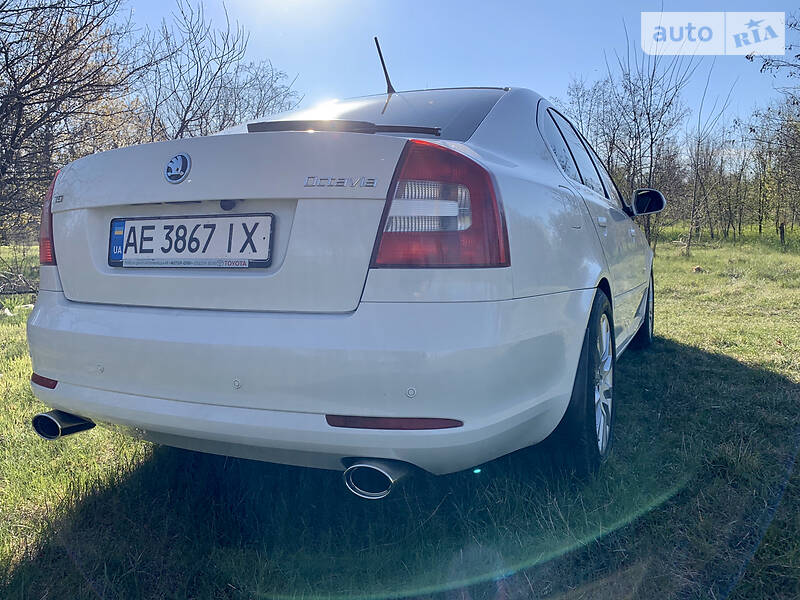 Седан Skoda Octavia 2012 в Кривому Розі