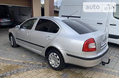 Седан Skoda Octavia 2006 в 