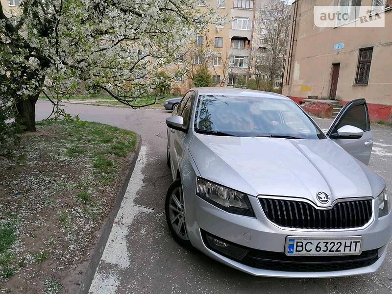 Хетчбек Skoda Octavia 2013 в 