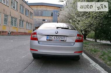 Хетчбек Skoda Octavia 2013 в 